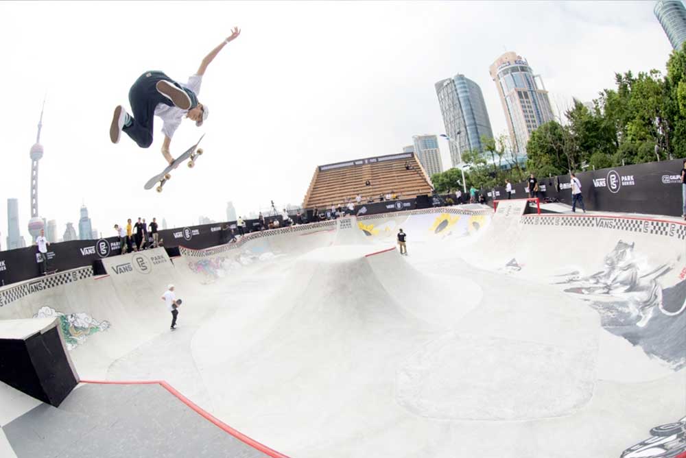 Ivan-Federico_VPS_Final_Kickflip_Indy
