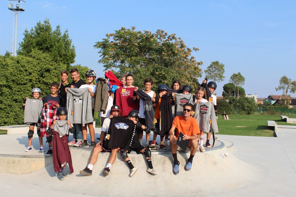 Wave Skatepark - Seba Rossi e i suoi allievi